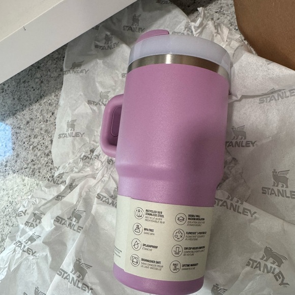 NWT Purple 20oz Stanley Cup - Picture 4 of 4